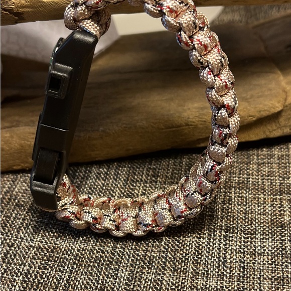 5291-HTT Paracord Bracelet Waterproof Outdoor Adjustable Survival-Desert Camo - Picture 5 of 16